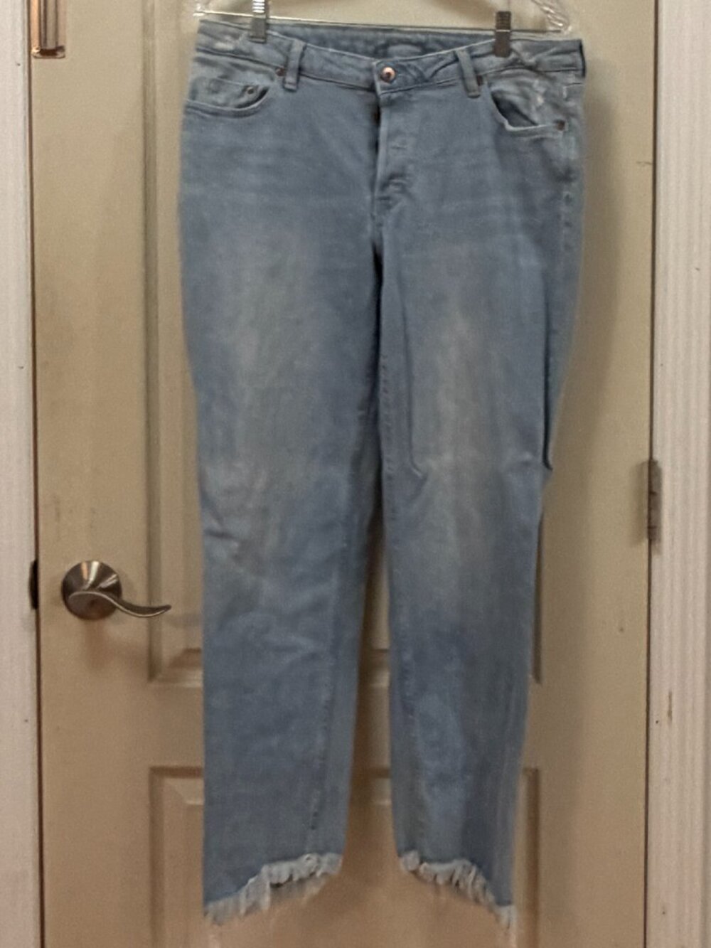 Divided Women's Size 12 99% Cotton/1% Elastane Ragged Fringe Jeans. Light Blue